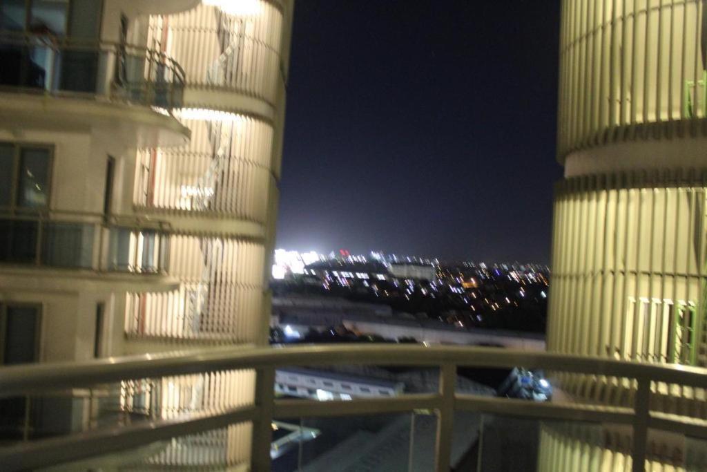 Azure Urban Resort A3 Near Airport Mall With Balcony Wavepool Manila Exterior foto