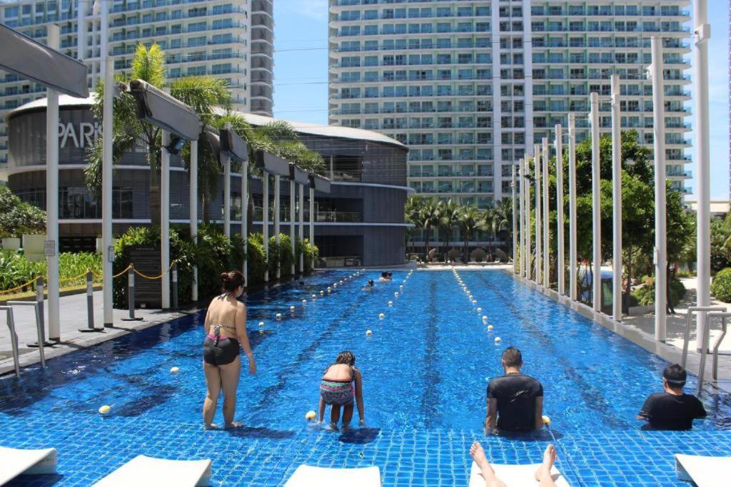 Azure Urban Resort A3 Near Airport Mall With Balcony Wavepool Manila Exterior foto