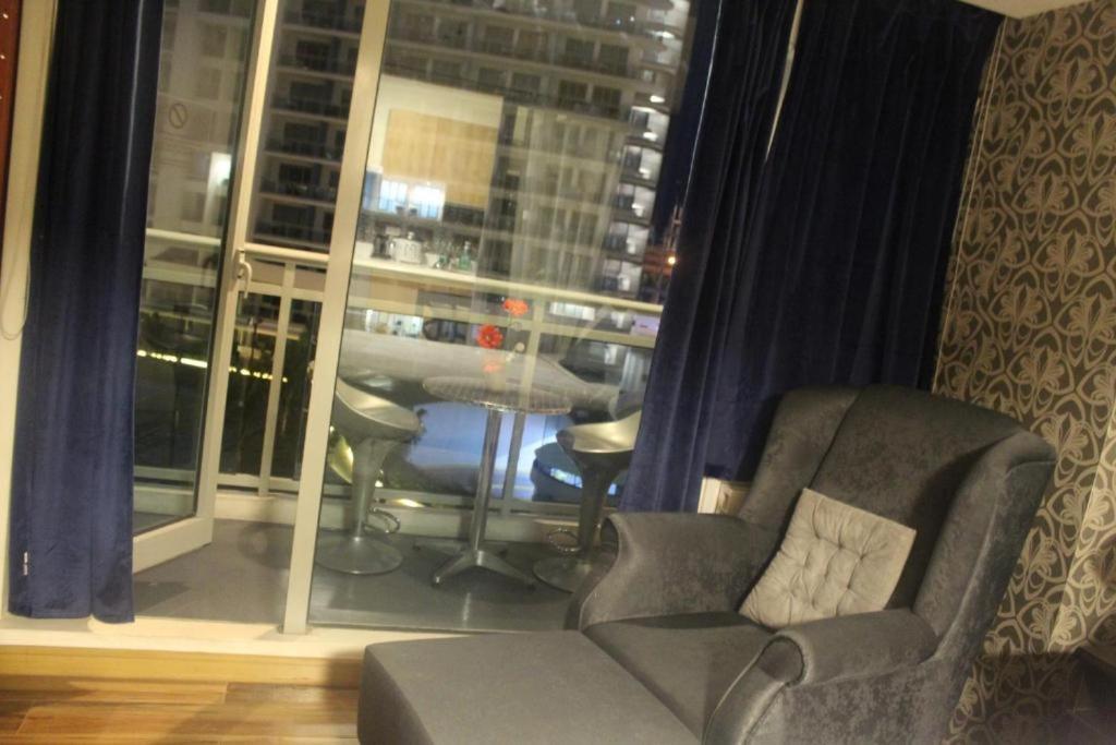Azure Urban Resort A3 Near Airport Mall With Balcony Wavepool Manila Exterior foto